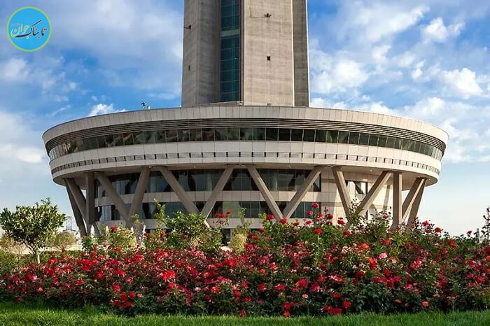 محوطه برج میلاد