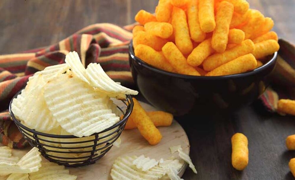 این خوراکی‌ها را نخورید؛ استرس می‌گیرید و چاق می‌شوید