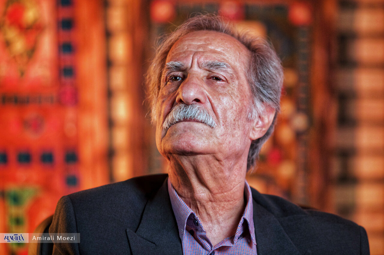 تلویزیون تا صد سال آینده باید بابت حذف «نود» عذر خواهی کند/ ما سندیکا نداریم/ کارگردان «زخم کاری» پشیمان شد که من را زود کشته