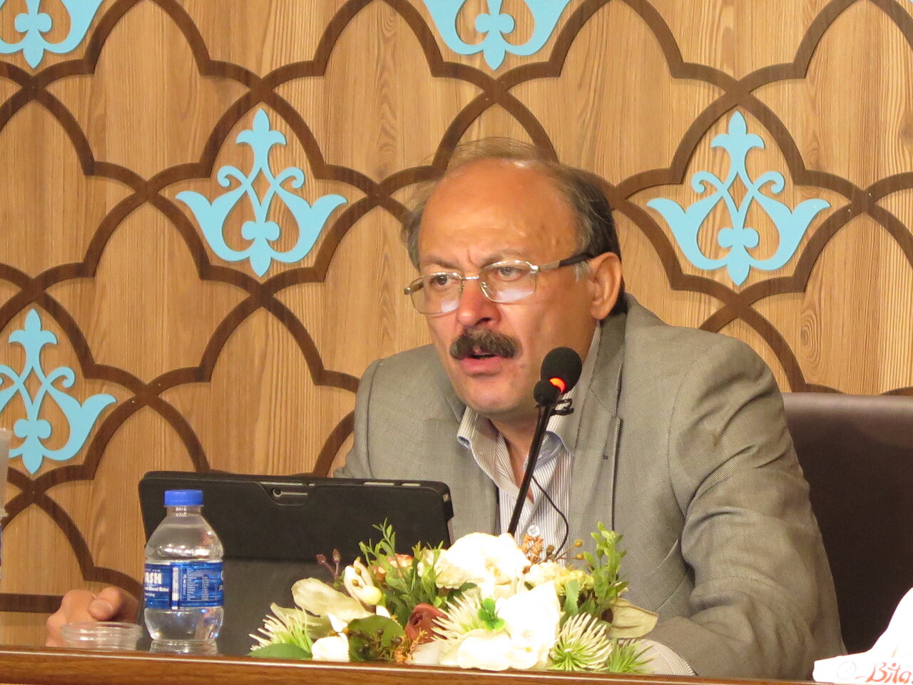 نجفی: داوری جزو برجسته‌ترین کسانی هست که در اندیشه معاصر اثر گذاشت/محقق داماد: خورشید دین هرگز غروب نمی‌کند اما حکیمان باید جامعه را از جهل نجات دهند