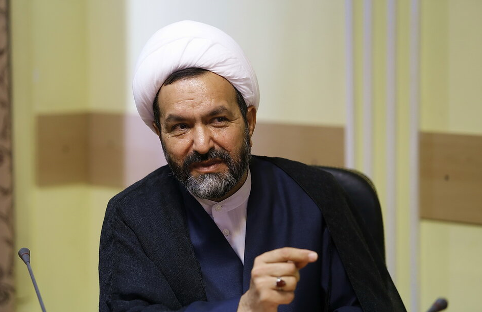 19 دستگاه کشور پاسخ دهند: چرا مسجد خلوت شد و جایگاه امام جماعت این‌قدر افت کرد؟