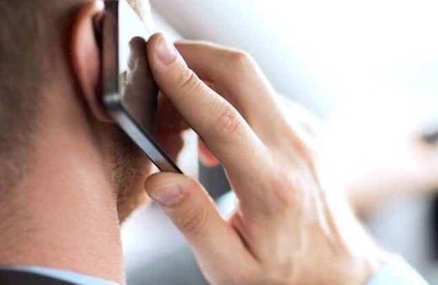 صحبت کردن با تلفن همراه خطر ابتلا به این بیماری را افزایش می‌دهد