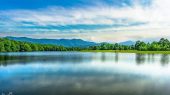 چشم‌انداز جالب دریاچه «نورماس» در رشت/ عکس