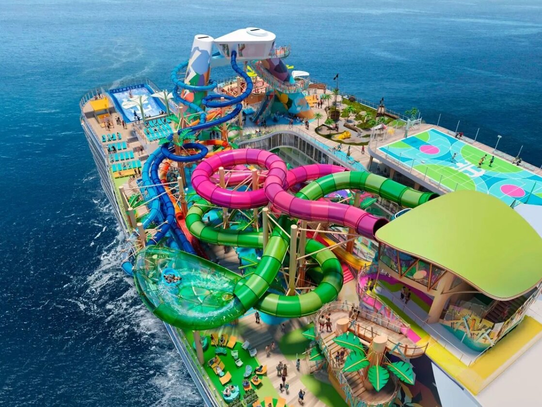 بزرگترین کشتی تفریحی جهان در دریای کارائیب/ عکس