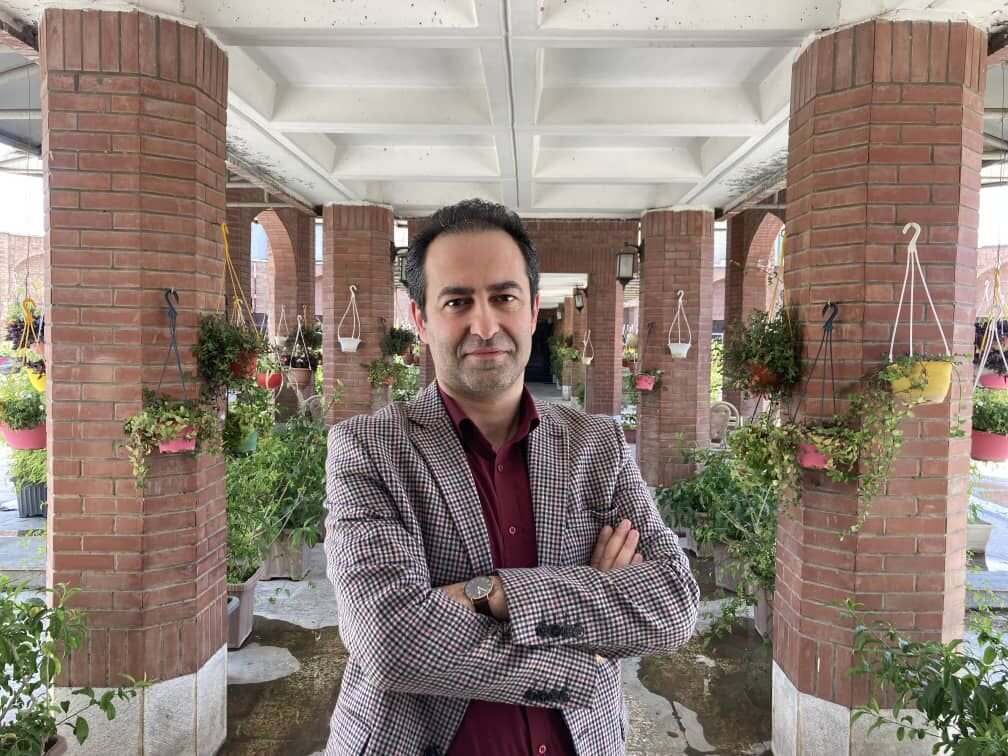 فارسی زبانی شاعرانه است و کمتر زبانی از این حیث با آن برابری میکند/ میگویند نگارگری ایرانی پرسپکتیو و موسیقی آن هارمونی ندارد؛ اینها لزوما عیب نیست