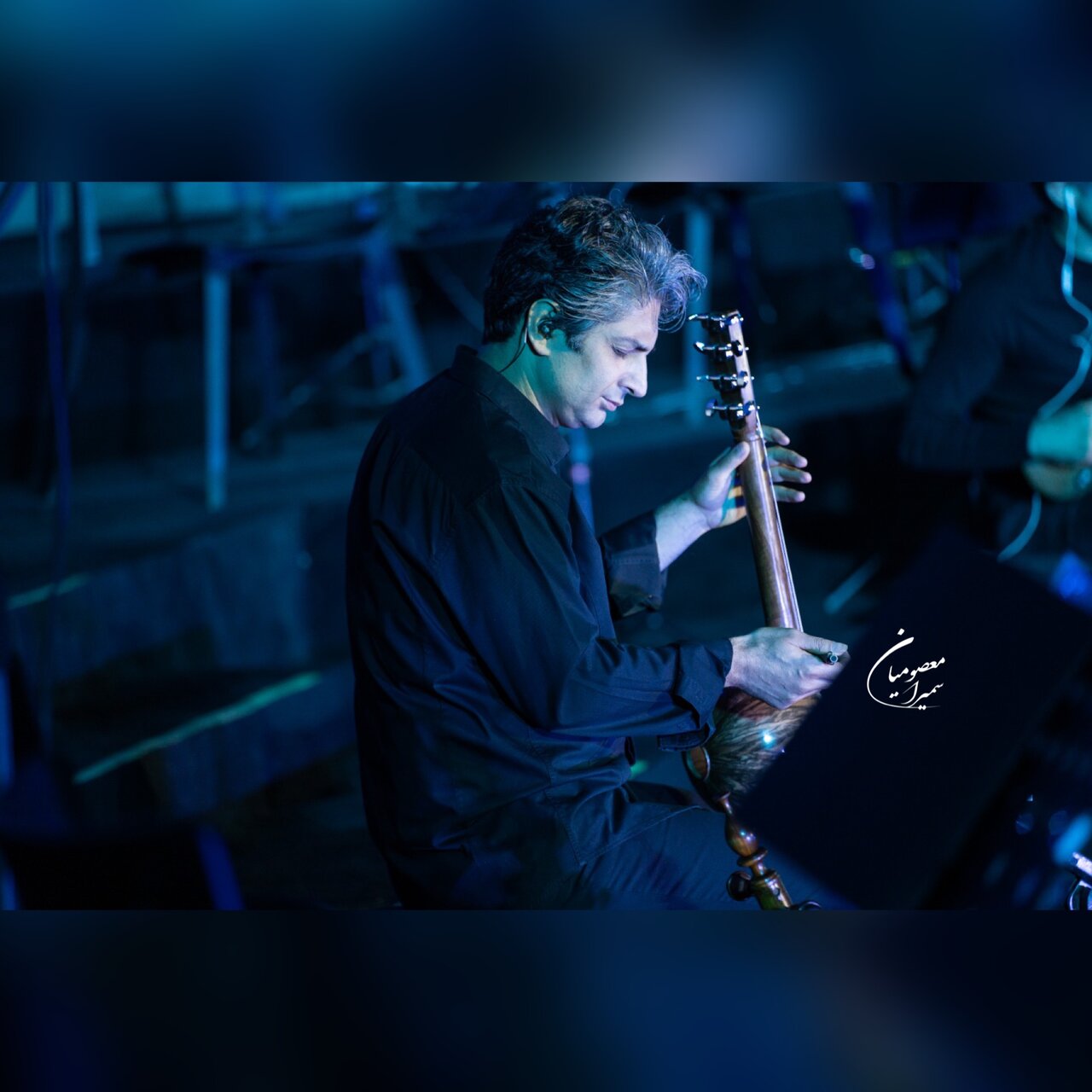 نفس میکشم که روی صحنه برای مردم ساز بزنم/ قطعه «میدانی تو» را به جزیره تنهایی میبرم