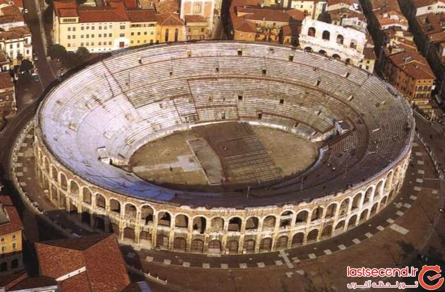 شعر و موسیقی ایرانی وامدار تعزیه است / چرا مکانهای تعزیه در قدیم بیضوی بود؟