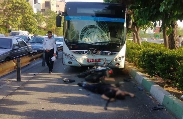 تصادف مرگبار دو موتور سوار در خط ویژه اتوبوس