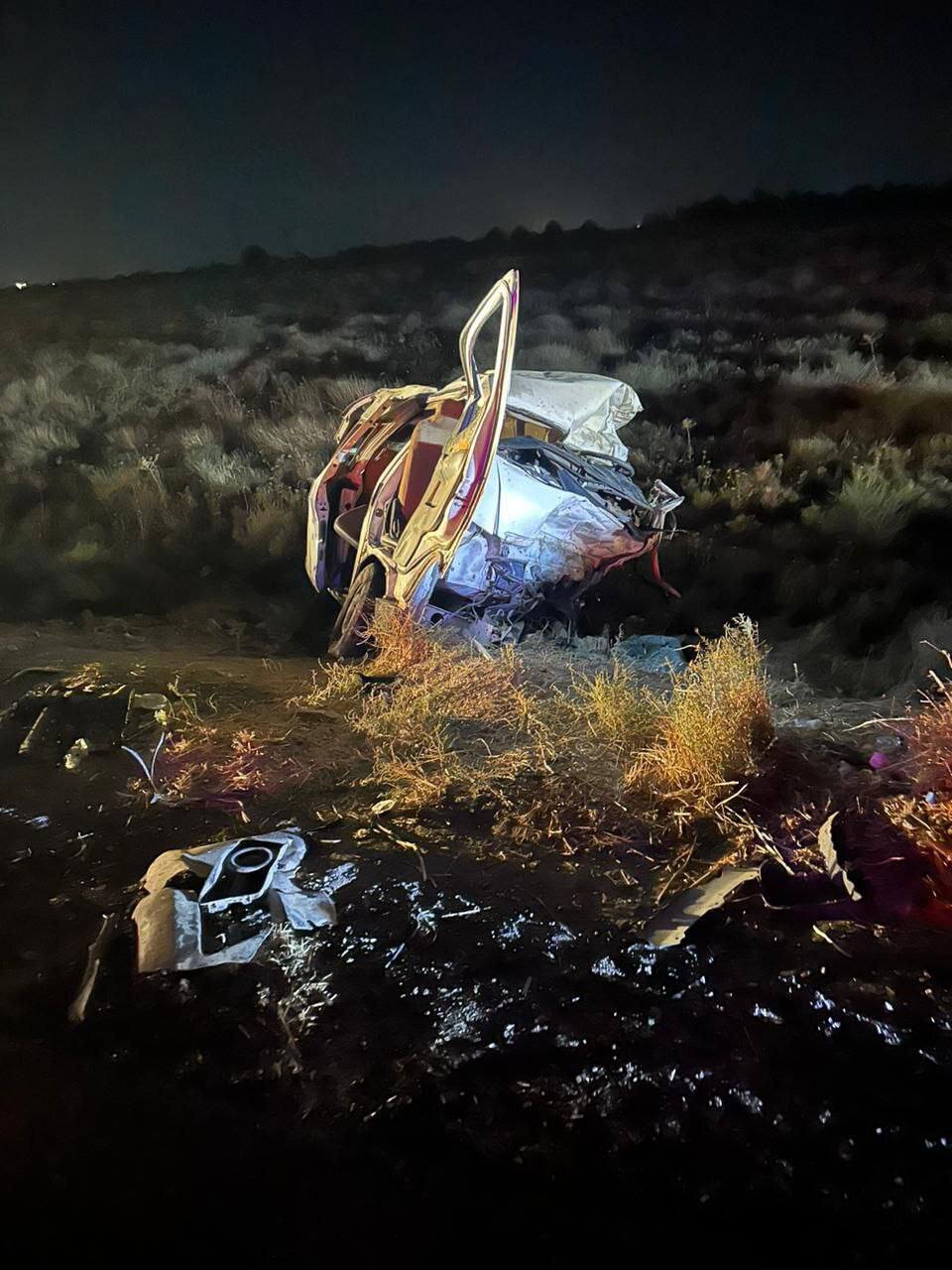 تصادف مرگبار دو دستگاه ون در محور سامرا - کاظمین/ ۱۹ نفر جان باختند/ عکس