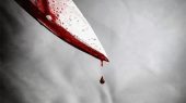 عکس از خون چکیده شده از چاقو