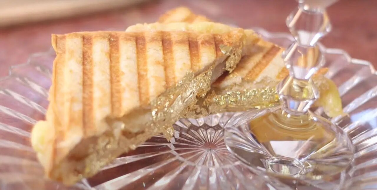 گرانترین خوراکیهای جهان؛ از پنیر یک و نیم میلیارد تومانی تا ساندویچ ۱۰ میلیون تومانی/ عکس