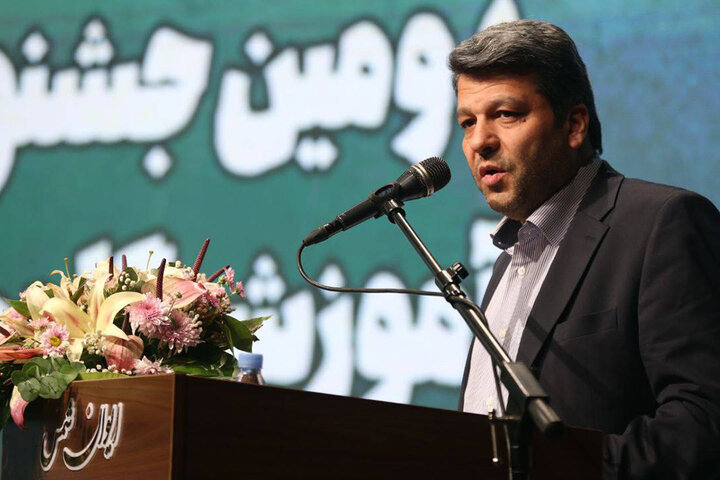 تعریف سینمای کمدی و خانواده با دولت‌ها تغییر نمی‌کند/ فروش کمدی الگوهای ثابت دارد فقط بازیگران عوض شده‌اند؛ به‌جای شریفی‌نیا، افشاری و جمشیدی آمده‌اند