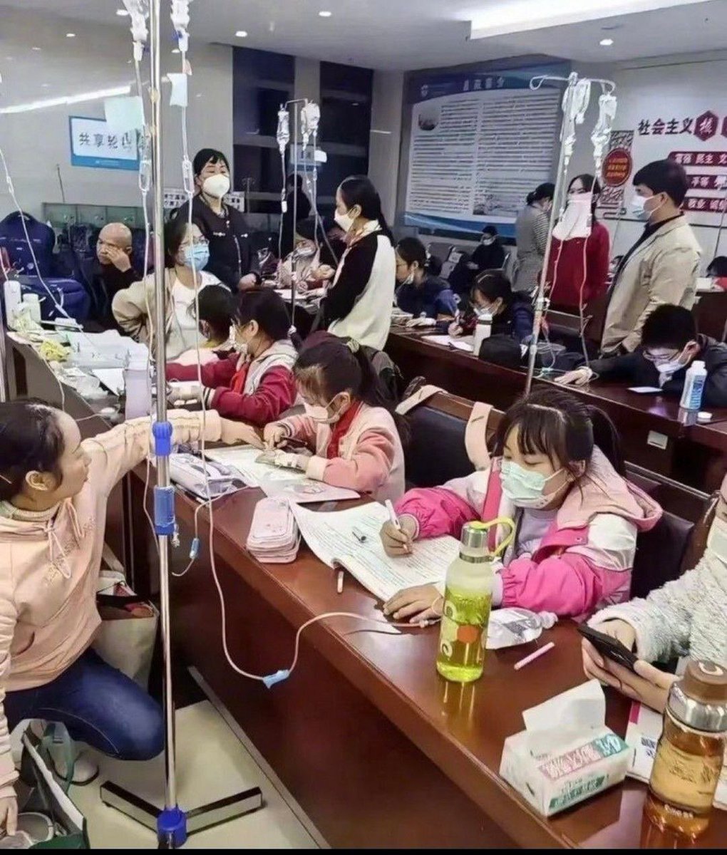 تصویری وحشتناک از یک کلاس چینی/ عکس