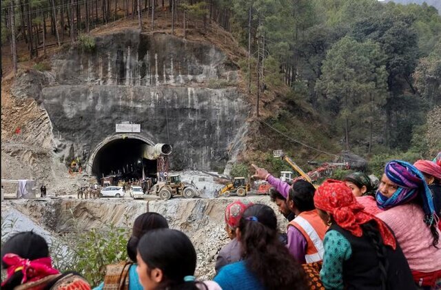 ریزش تونل در هند؛ نجات کارگران پس از ۱۷ روز تلاش نفسگیر/ عکس