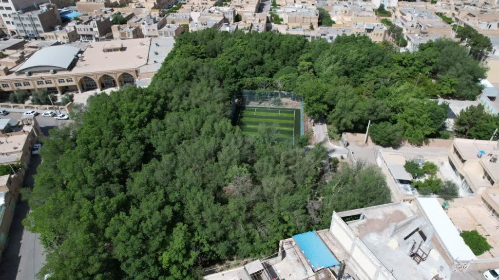 بازپیرایی بوستان کوچه بیوک به پایان رسید