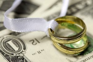 اگر پیش از ۱۳۸۸ ازدواج کردهاید، میتوانید وام ازدواج بگیرید!