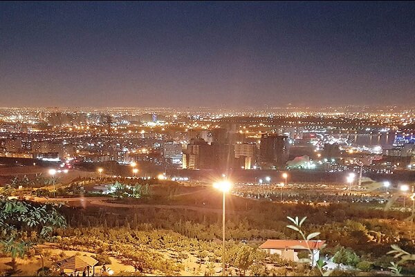 شکست رکورد مصرف برق شبانه؛ بحران انرژی در راه است؟