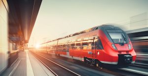 تبريک و اعلام آمادگی همکاری انجمن صنفي حمل و نقل ريلي مسافري با وزير جديد راه و شهرسازي