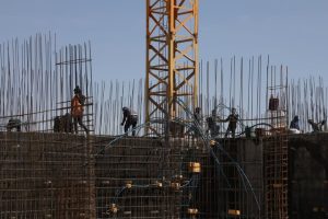 «قیمتگذاری دستوری» بازار مسکن را کنترل نمیکند