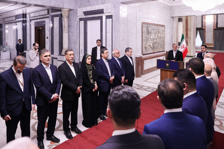 تأثیر سفر وزیر راه و شهرسازی به عراق بر سیاستهای داخلی و اقتصادی کشور