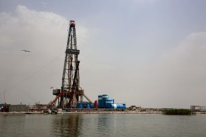 دلایل تاخیر در عملیات اجرایی طرح توسعه میدان نفتی آزادگان جنوبی بررسی شد