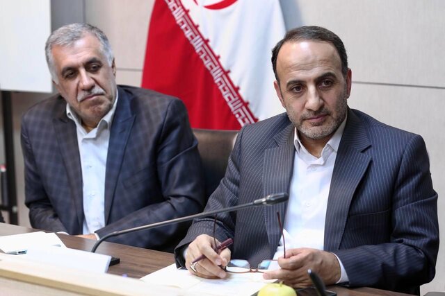 معاون فرهنگی وزارت ارشاد: همکاری و همدلی کلید رفع مشکلات صنعت چاپ است