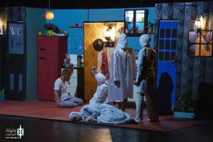 تأثیر تبلیغات دهن به دهن در جذب مخاطب تئاتر