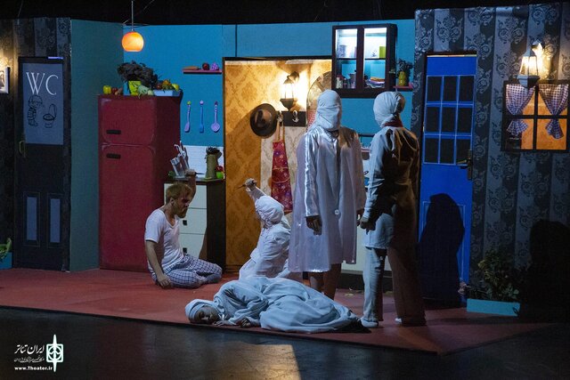 تأثیر تبلیغات دهن به دهن در جذب مخاطب تئاتر