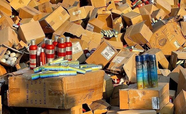 کشف ۱۱ کامیون دارو و اقلام آرایشی غیرمجاز در جنوب تهران