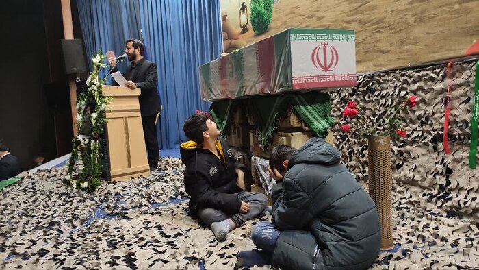 مراسم وداع با پیکر شهید خلبان حامد جندقی برگزار شد