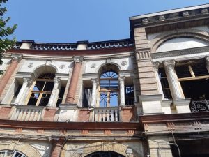 عدم همکاری مالکان دفترخانه قدیمی برای بازسازی میدان حسن آباد