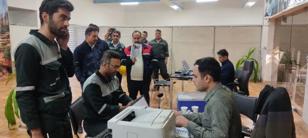 اهدای ۷۵ واحد خون توسط کارکنان فولاد آلیاژی ایران