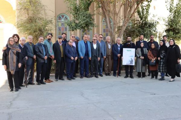 رونمایی از کتاب پروپاگاندا در بیست و سومین نشست تاریخ یزد